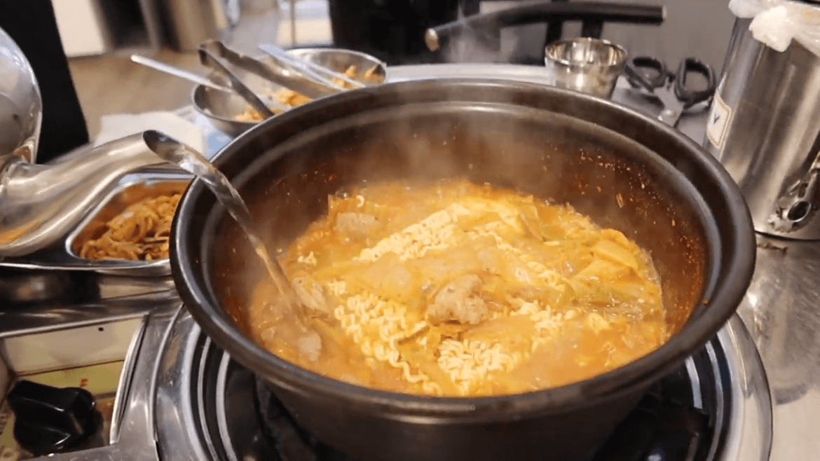 The Best Kimchi Jjigae Restaurant in Seoul Aaron and Claire