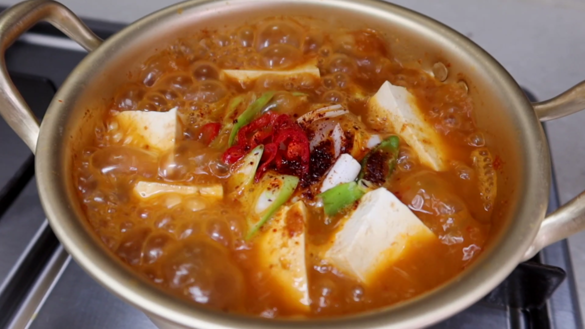 Perfect Kimchi Stew (Kimchi Jjigae) Recipe Aaron and Claire