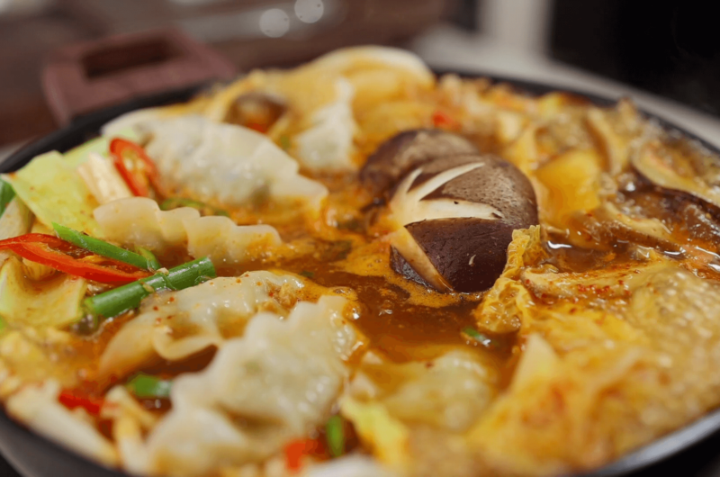 Korean Dumpling Hot Pot(Mandu Jeongol)