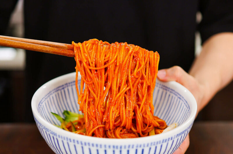 Bibim Guksu (Korean Spicy Mixed Noodles)