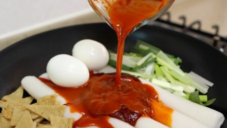 Tteokbokki (Spicy Rice Cakes) Recipe