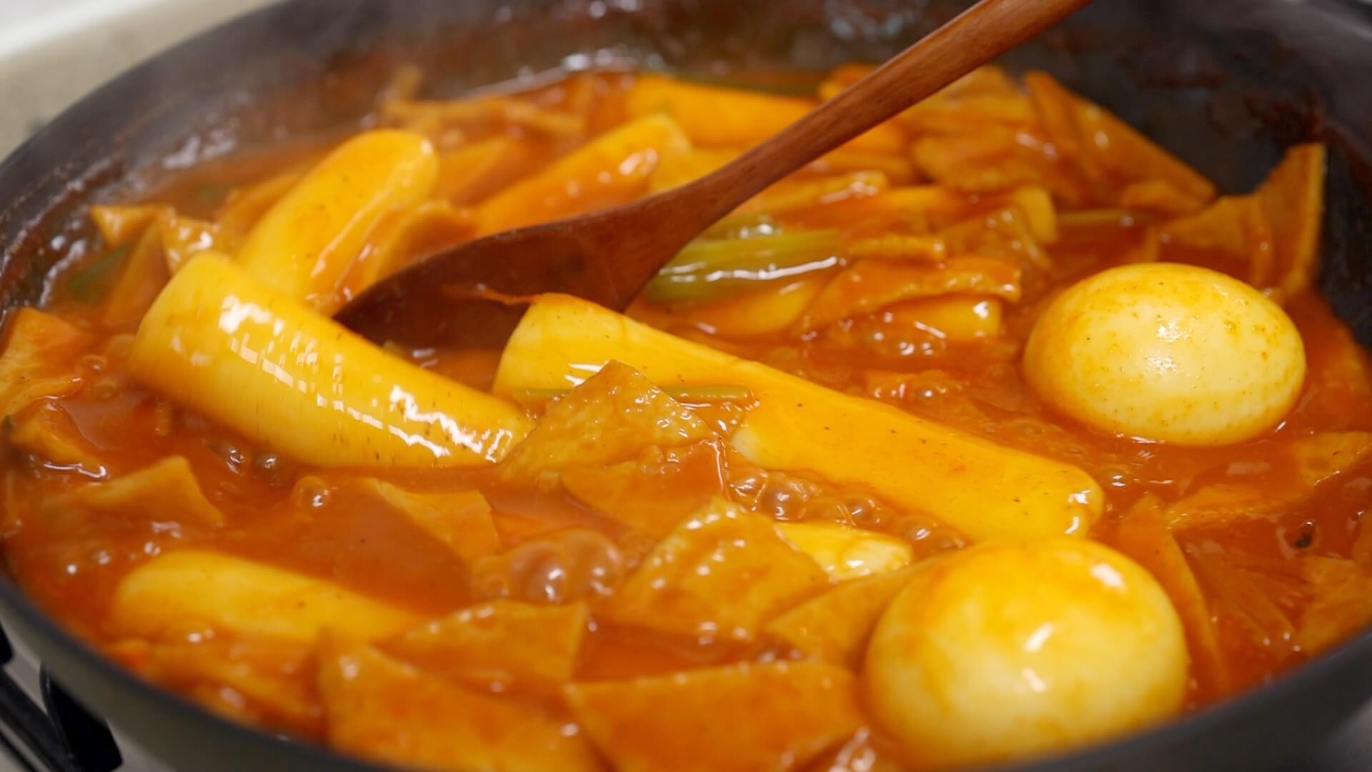Tteokbokki (Spicy Rice Cakes) Recipe