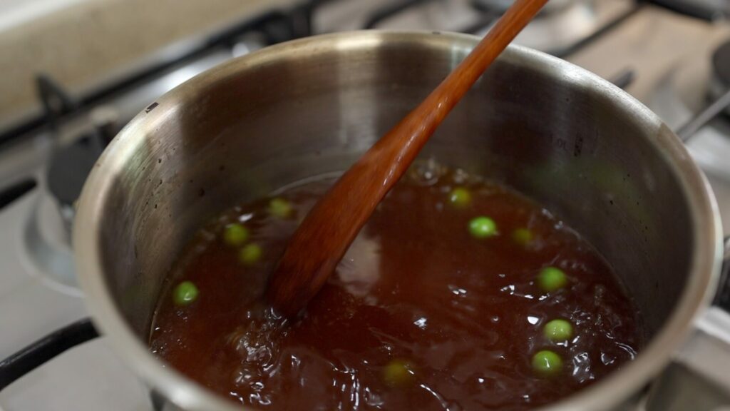 Make tenshinhan sauce