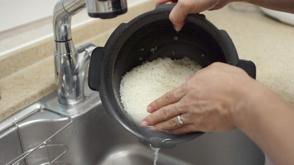 Wash the rice
