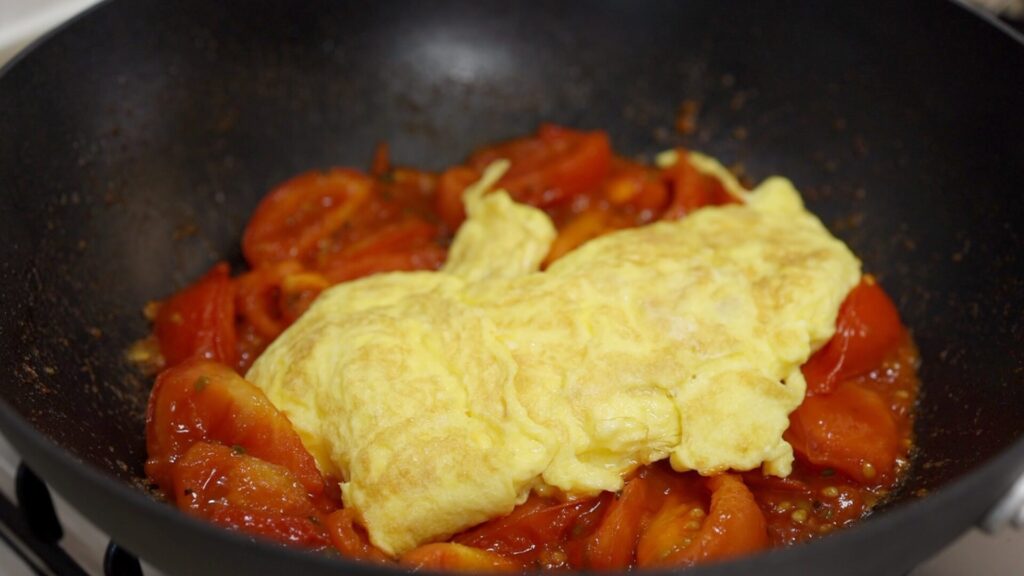 Combing Tomatoes and Eggs
