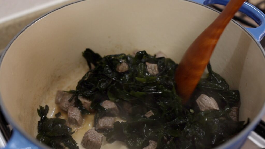 Sauteing Beef and Seaweed