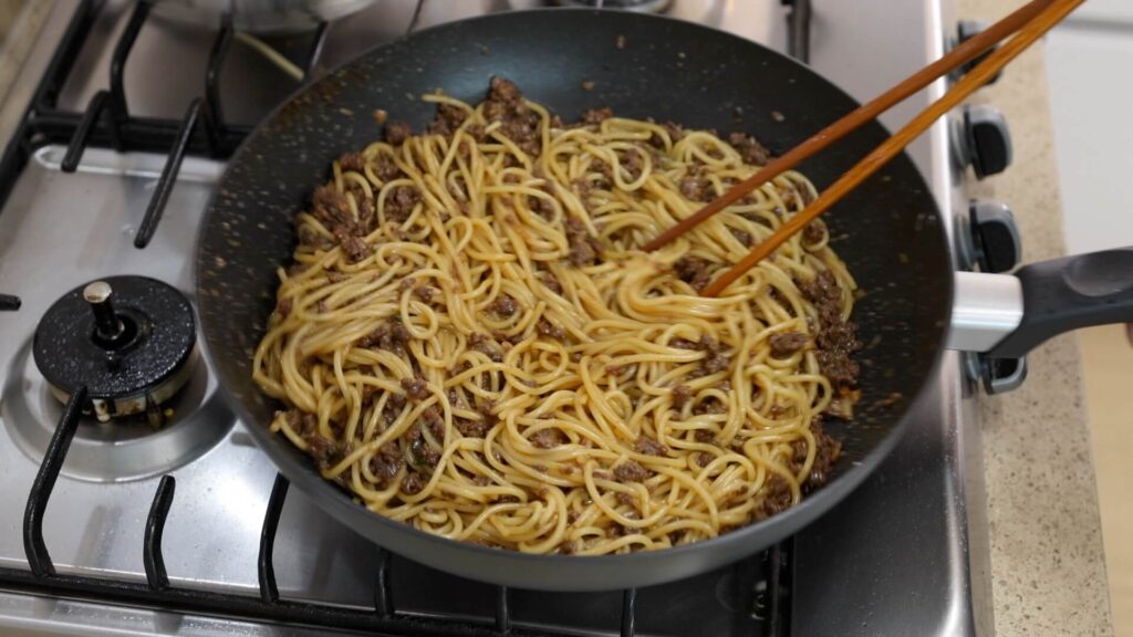 Ground Beef Bulgogi Noodles in a Pan