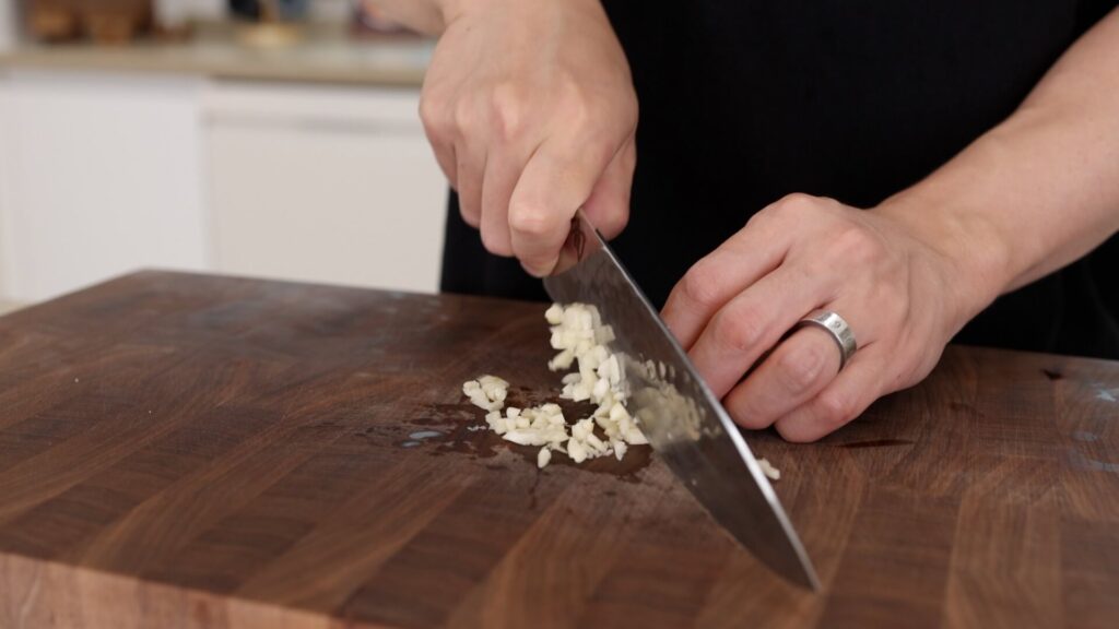 Chop Garlic