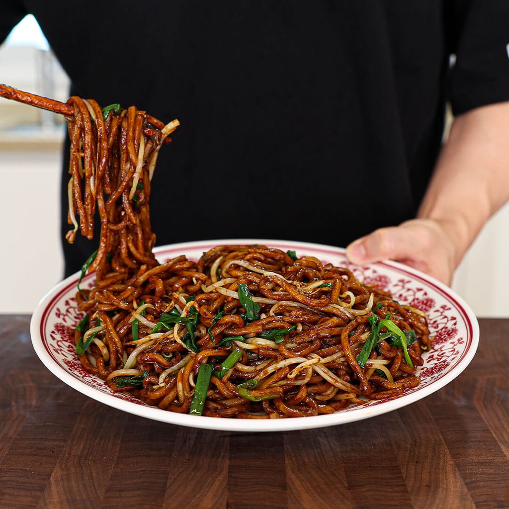 Cantonese Soy Ssauce Pan-Fried Noodles