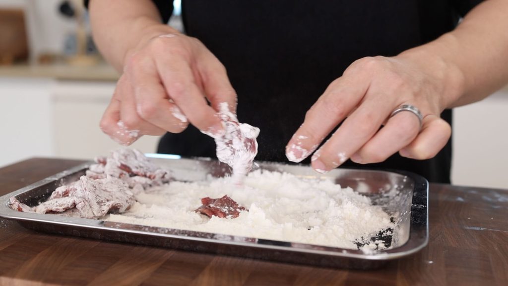 Coat Beef with Cornstarch